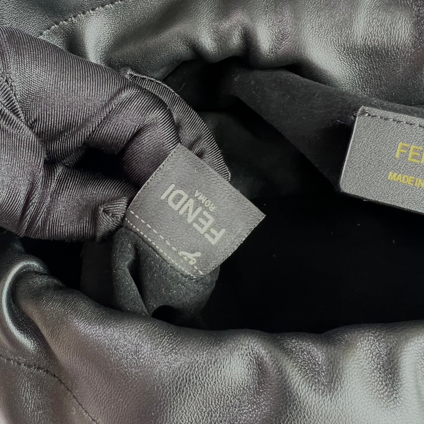 Bolso F M-amma piel negra tamaño grande