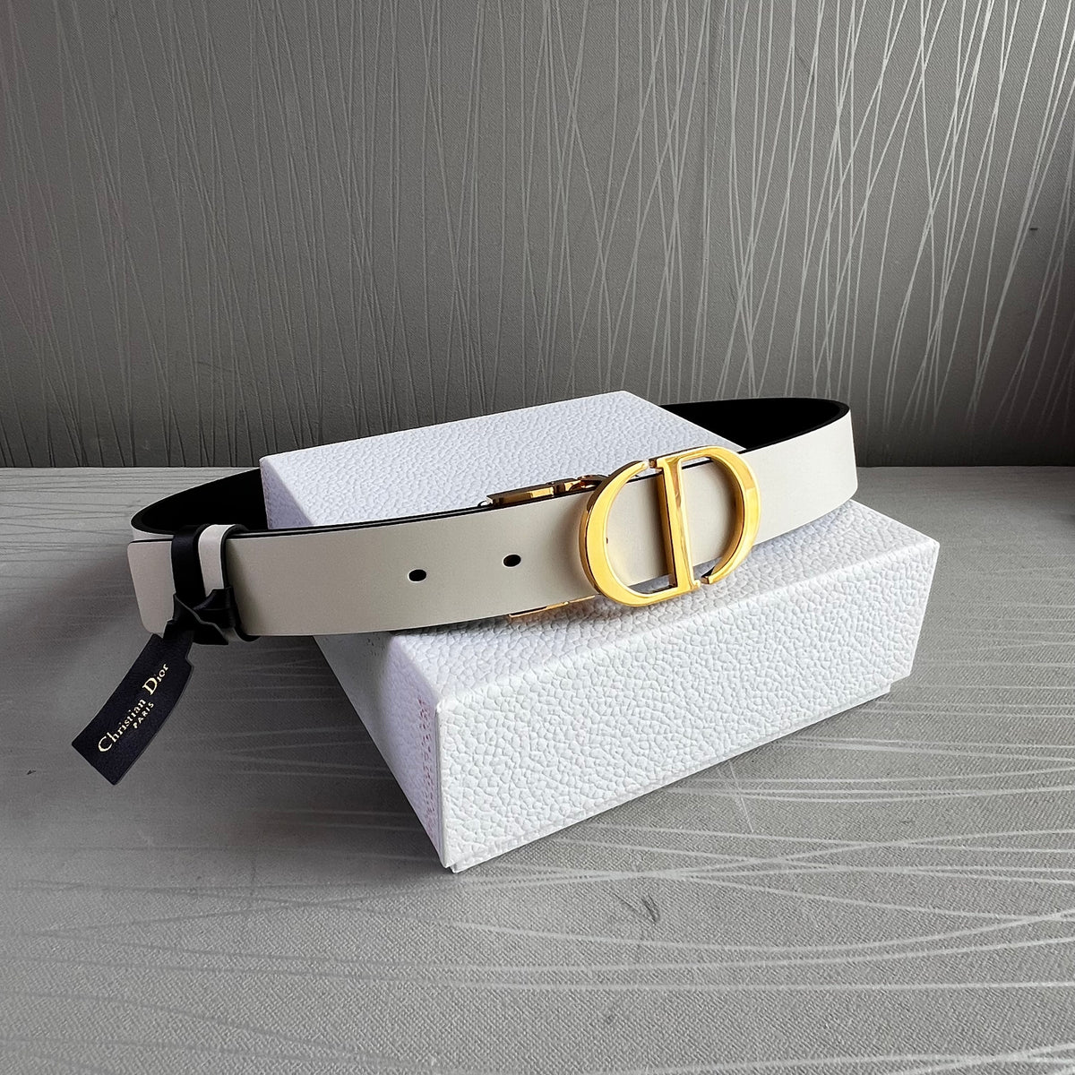 Cinto D-ior piel reversible negro y blanco