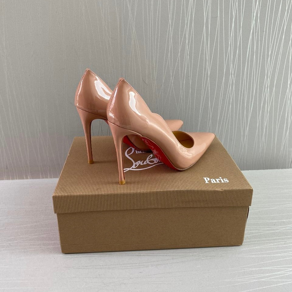 Zapatillas C-hristian    L-ouboutin charol color nude