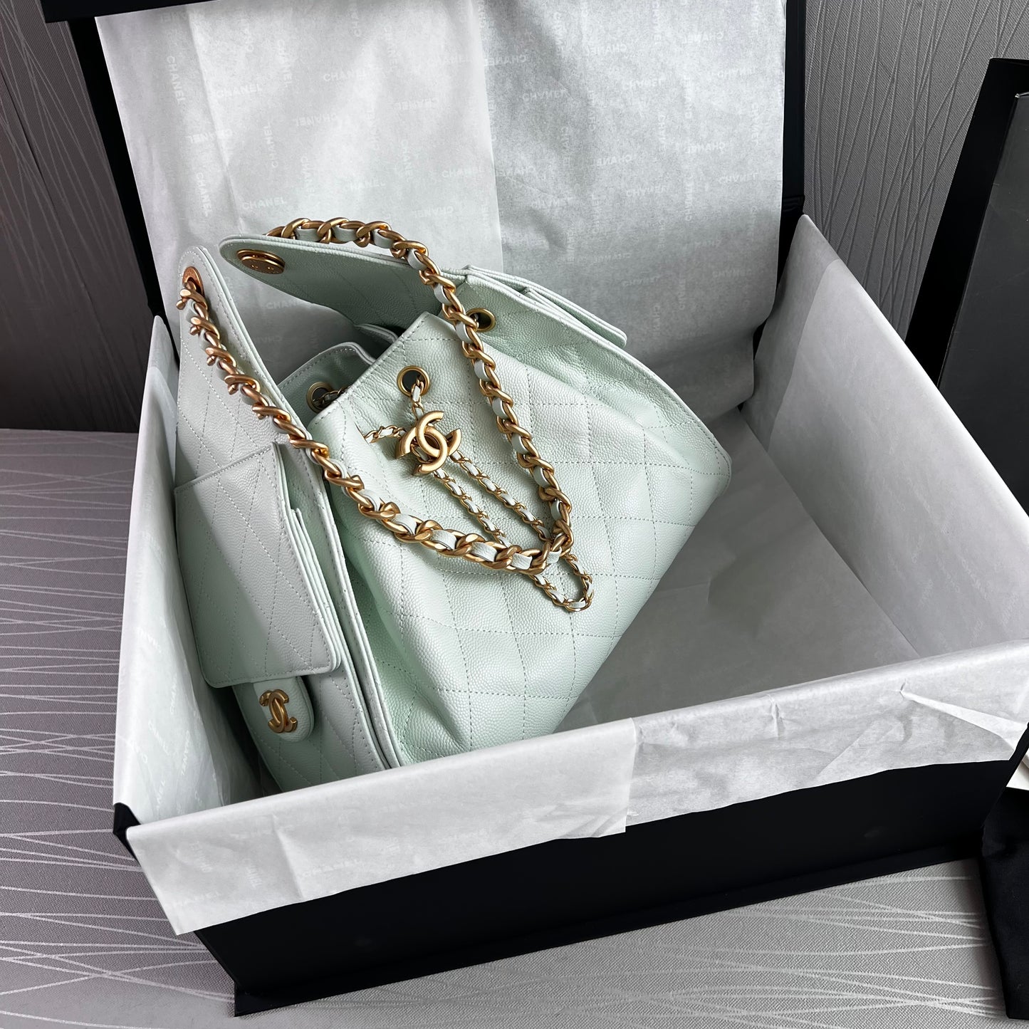 Bolso C 2-5 piel granulada color verde menta pequeña