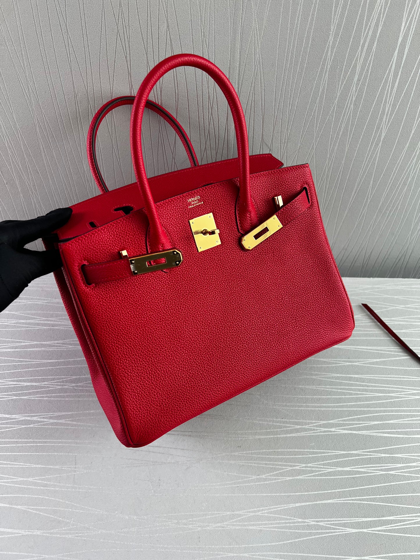 Bolso H piel color rojo