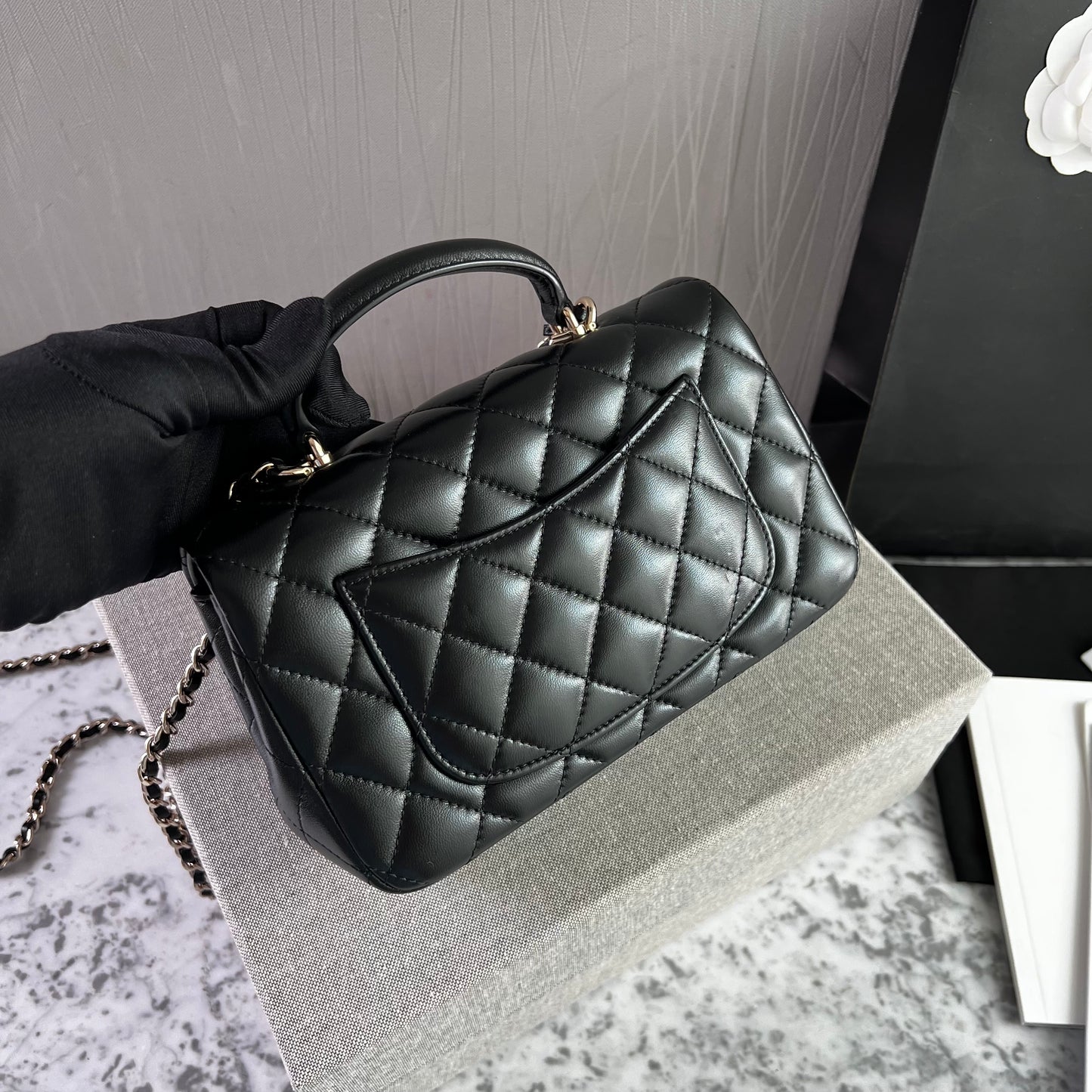 Bolso C-hanel piel color negro