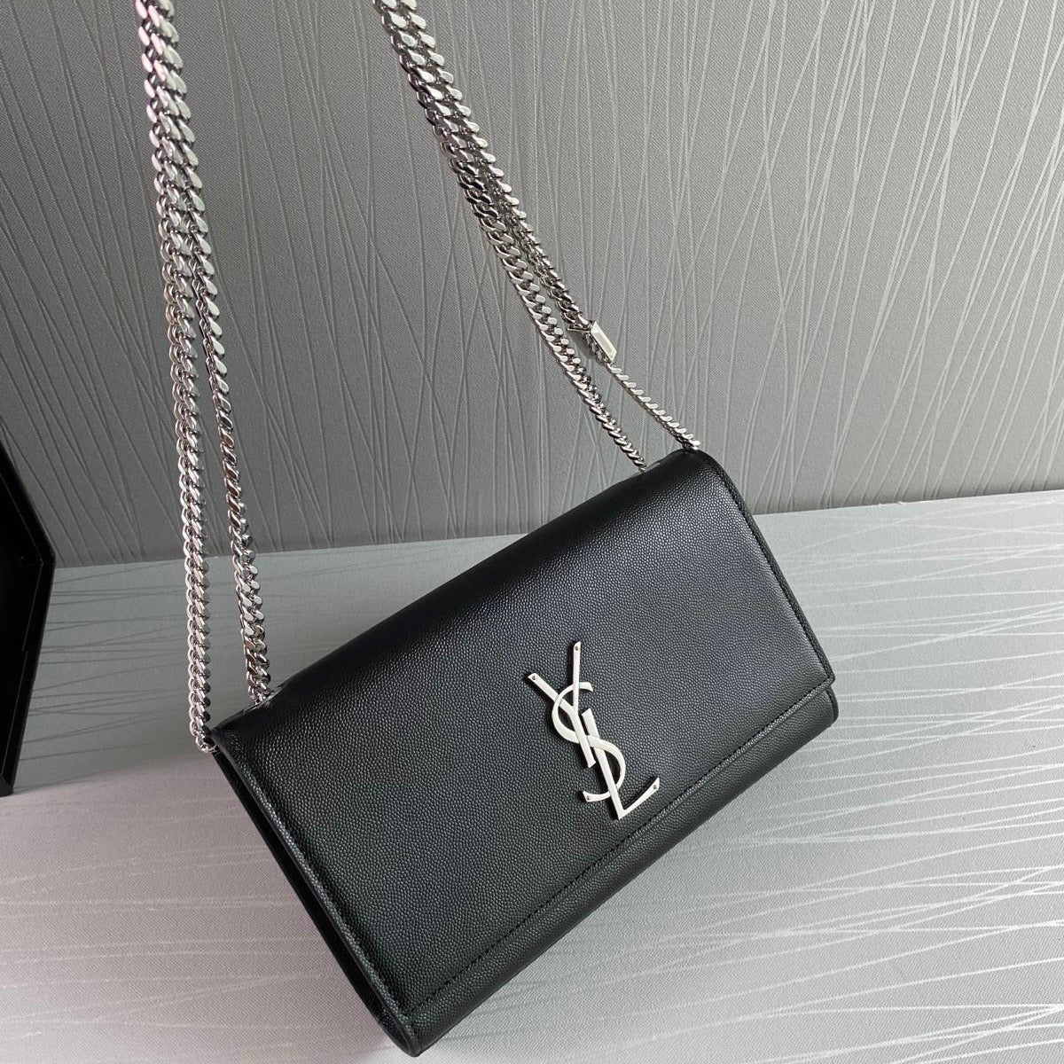 Bolso Y piel grained color negro