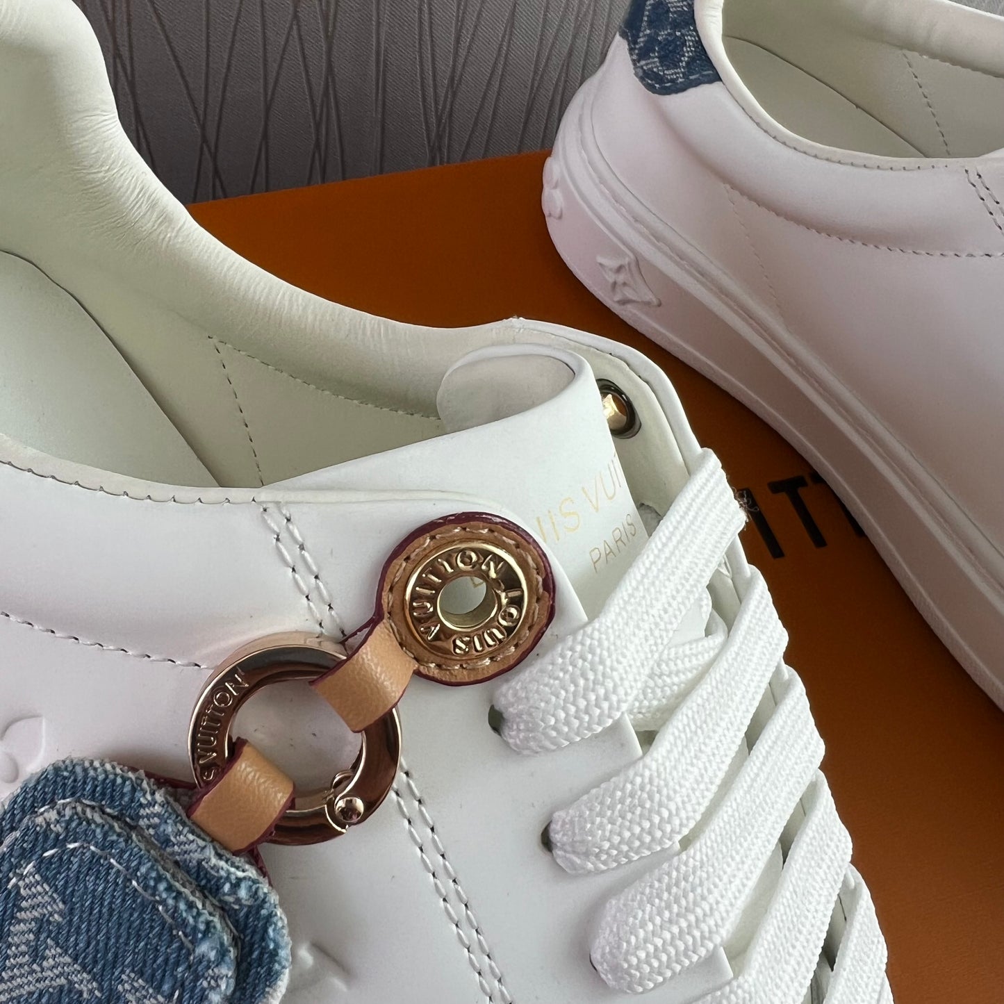 Sneakers L piel blancos