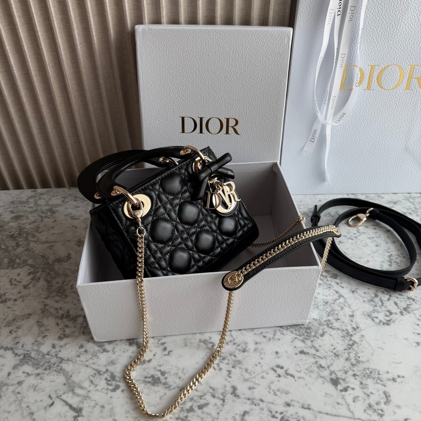 Bolso C-D-ior piel color negro