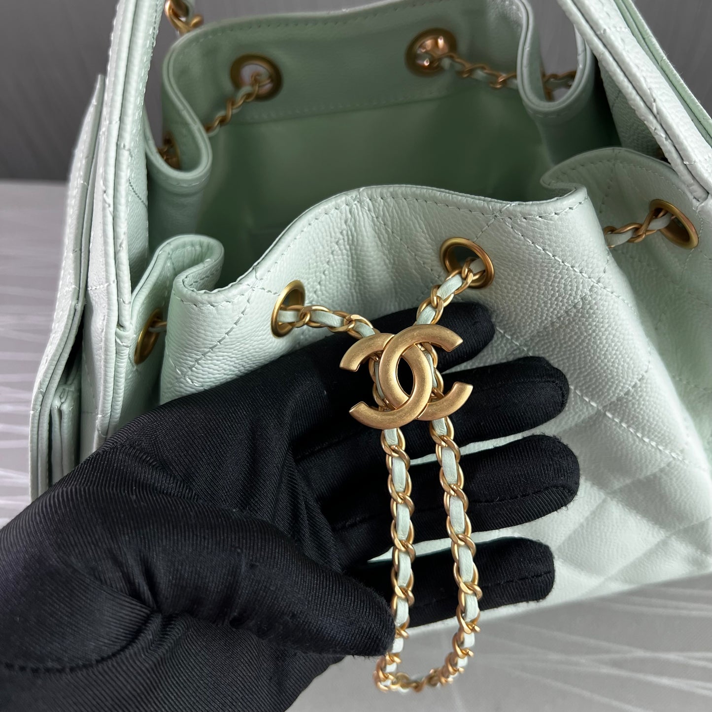 Bolso C 2-5 piel granulada color verde menta pequeña