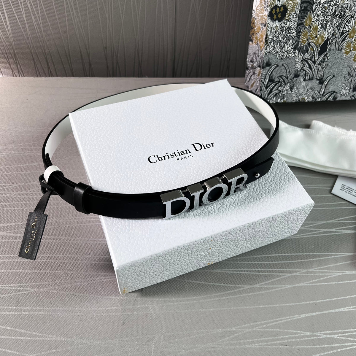 Cinto D-ior piel reversible blanco y negro