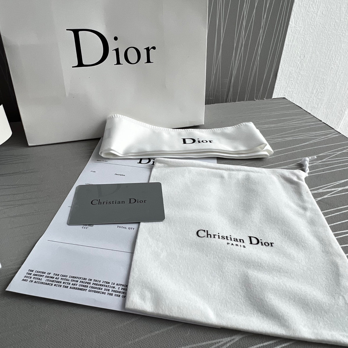 Cinto D-ior piel reversible negro y blanco