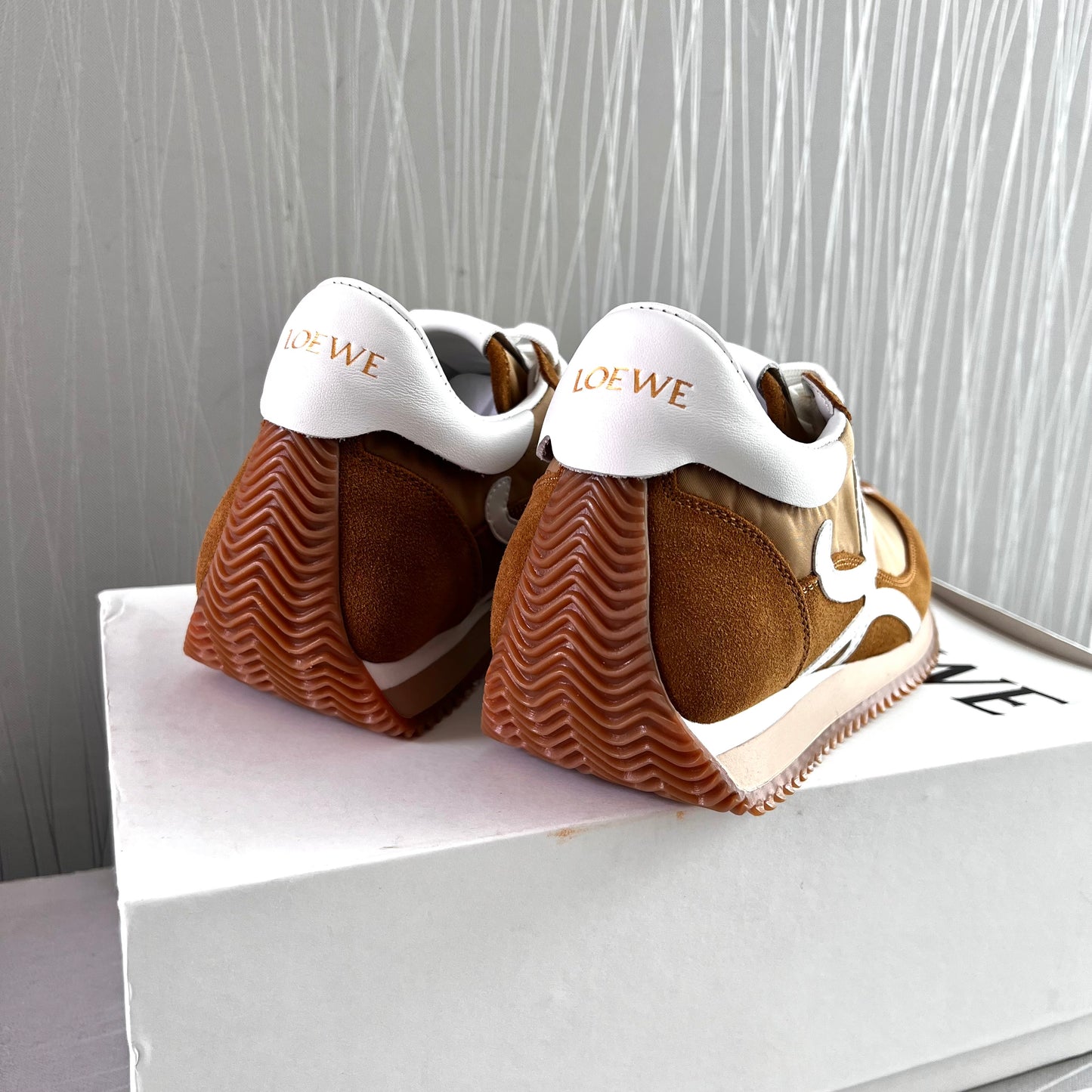 Sneakers L color beige con blanco