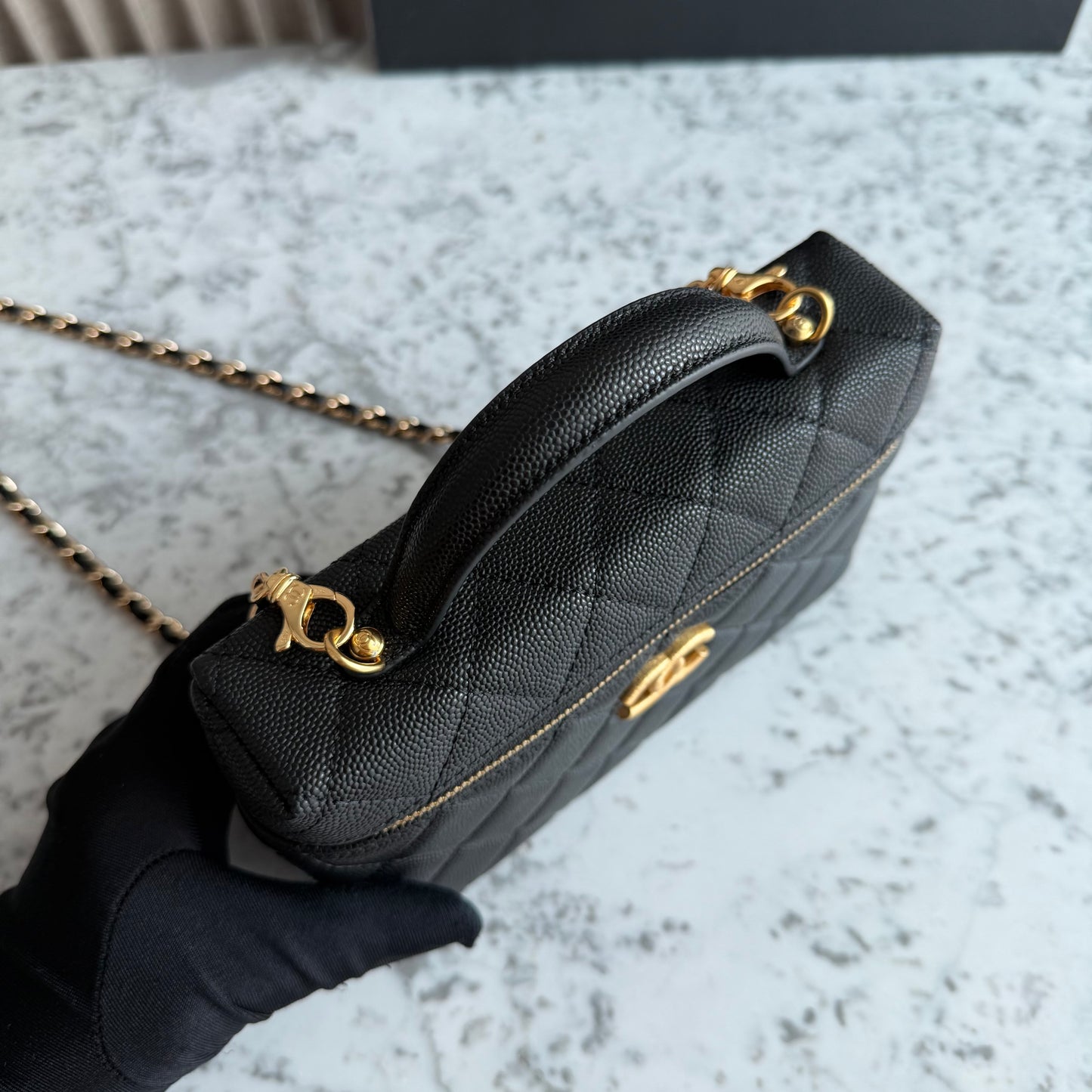 Bolso C-hanel vanity piel color negro