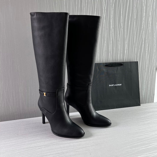 Botas Y largas piel