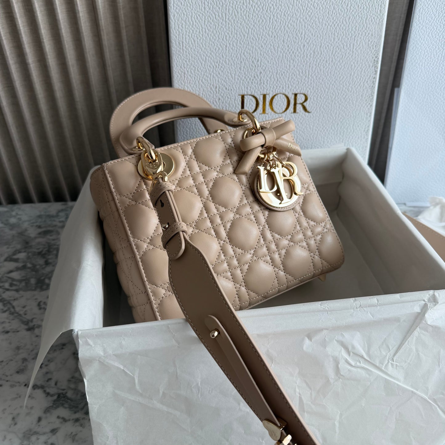Bolso D-ior piel color beige