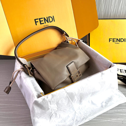 Bolso F piel color greige tamaño mediano