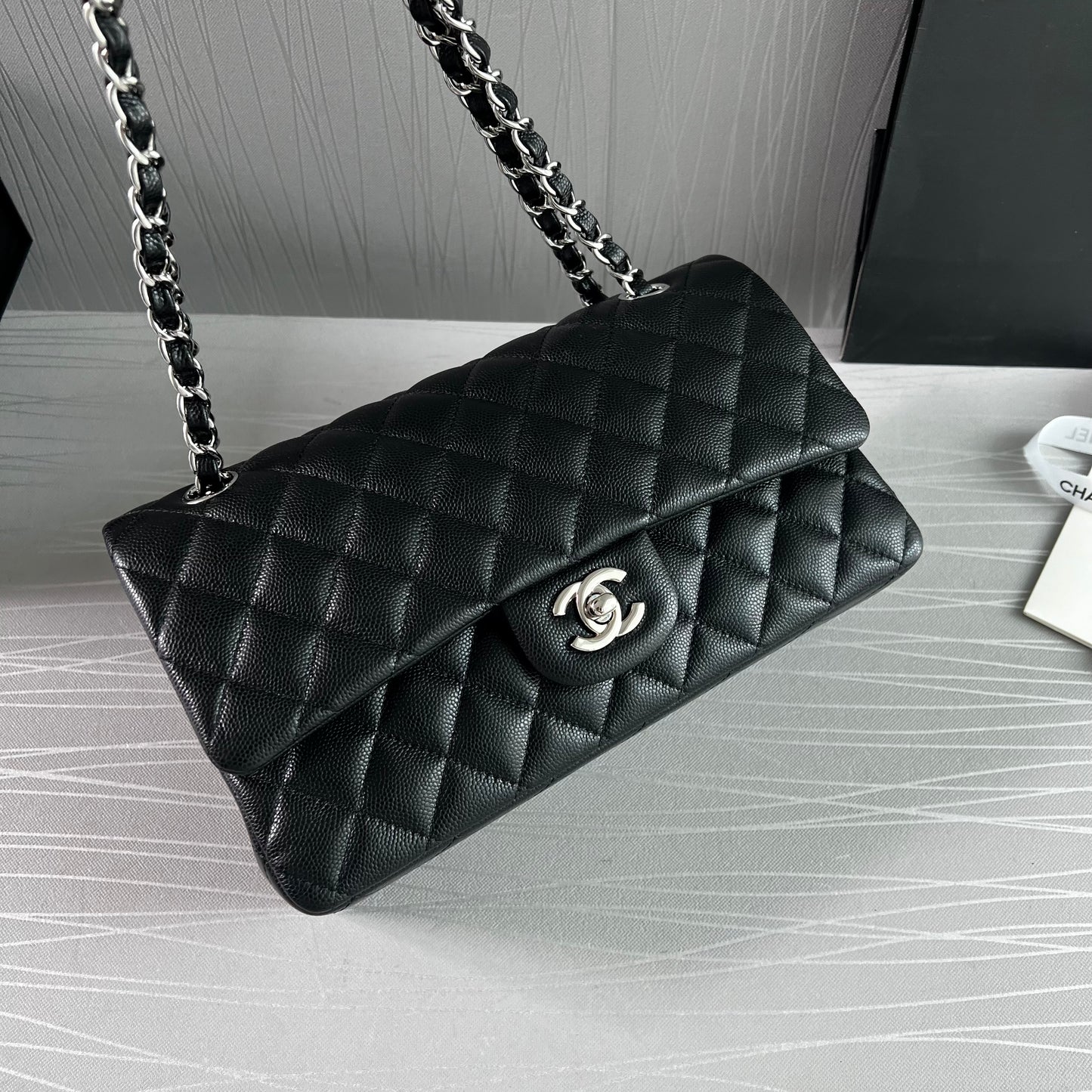 Bolso C Classic piel color negro herrajes color plata