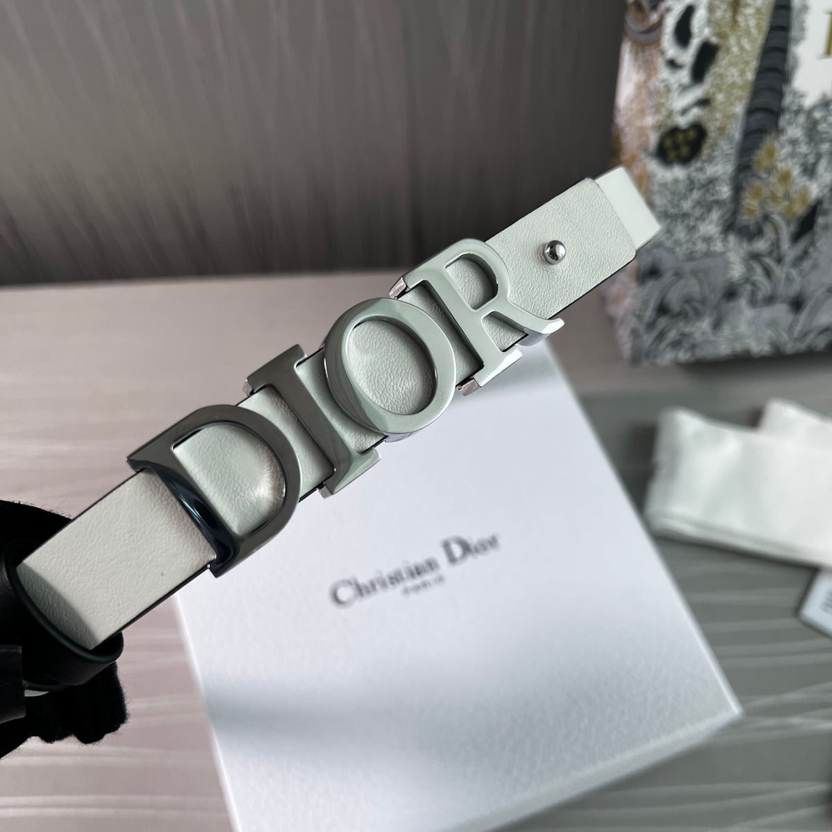 Cinto D-ior piel reversible blanco y negro