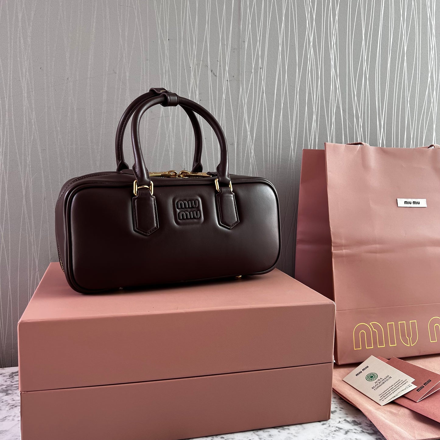 Bolso M-iu piel color café