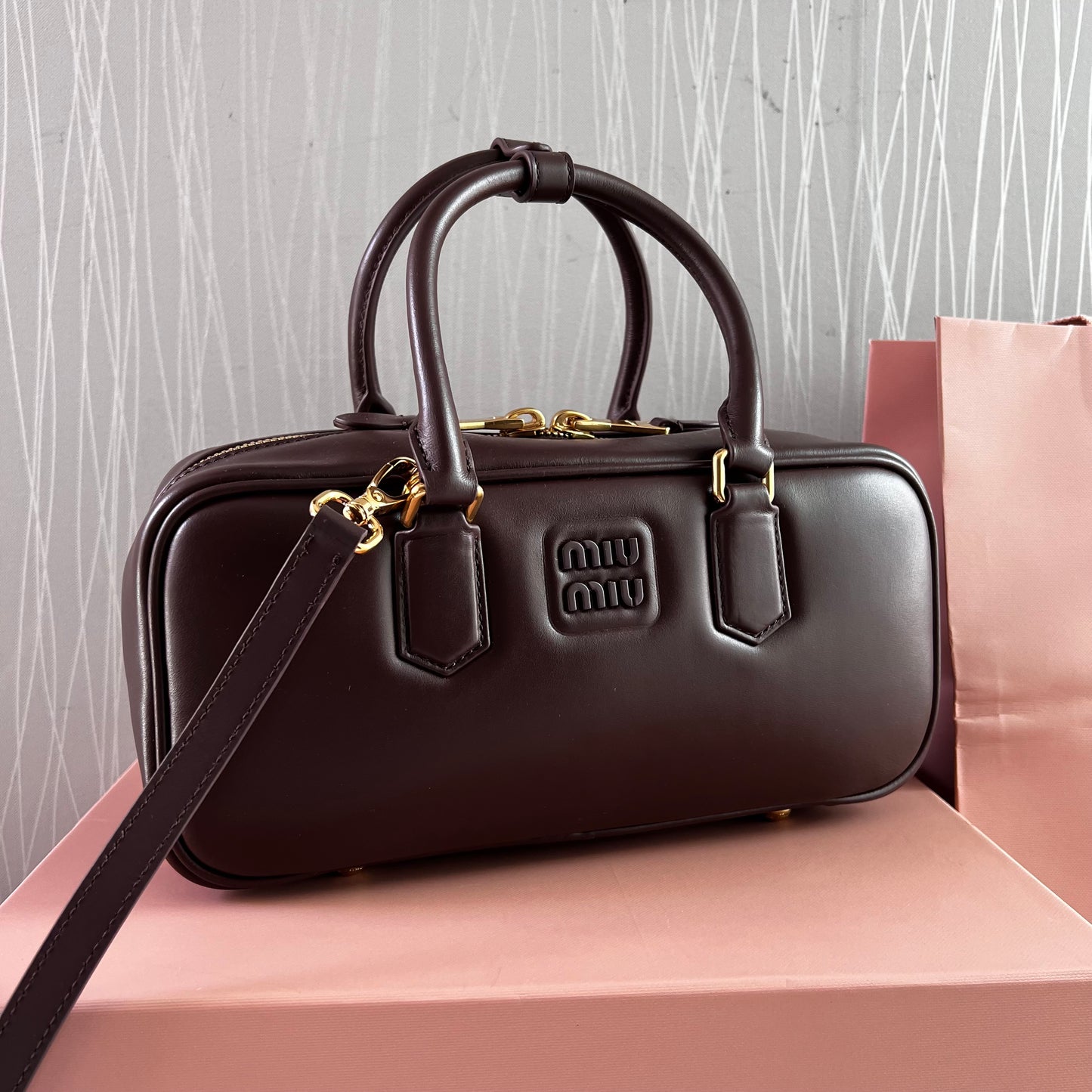 Bolso M-iu piel color café