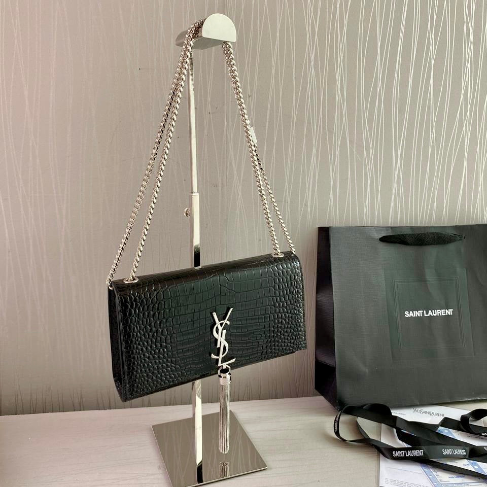 Bolso Y K-ate piel efecto cocodrilo color negra