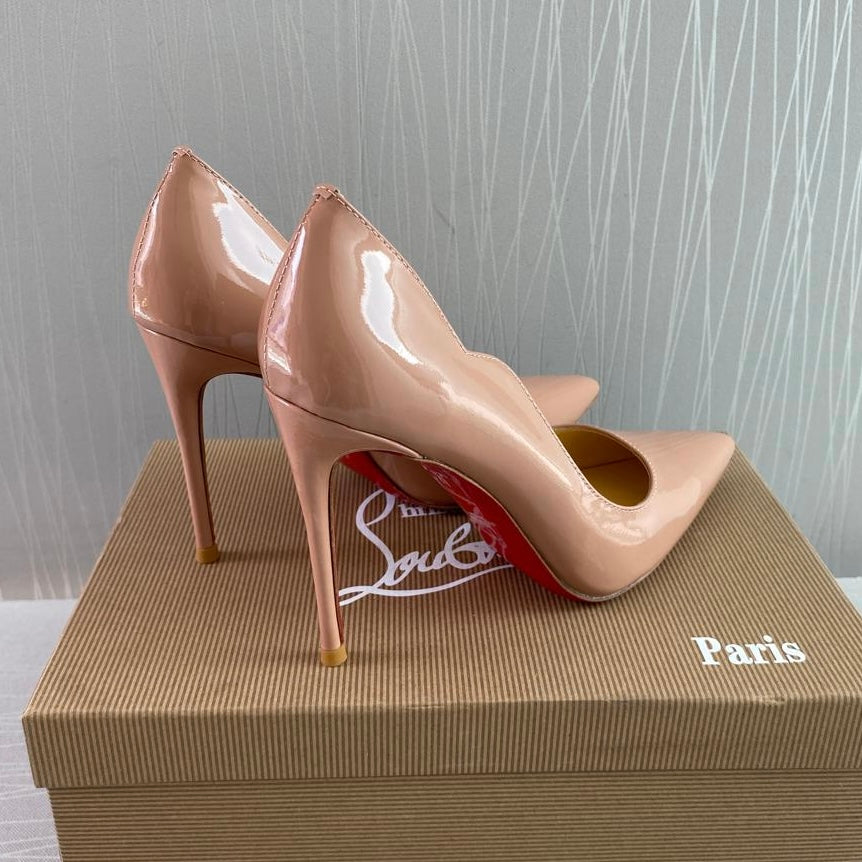 Zapatillas C-hristian    L-ouboutin charol color nude