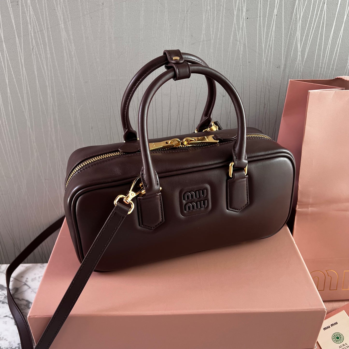 Bolso M-iu piel color café