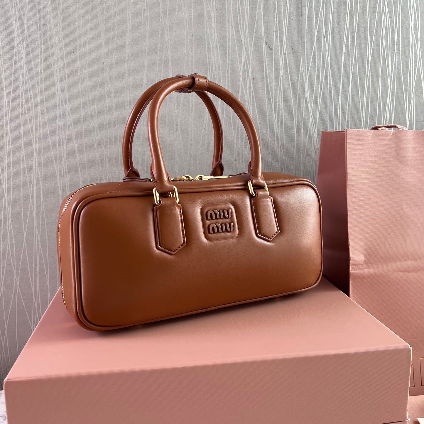 Bolso M-iu piel color camel