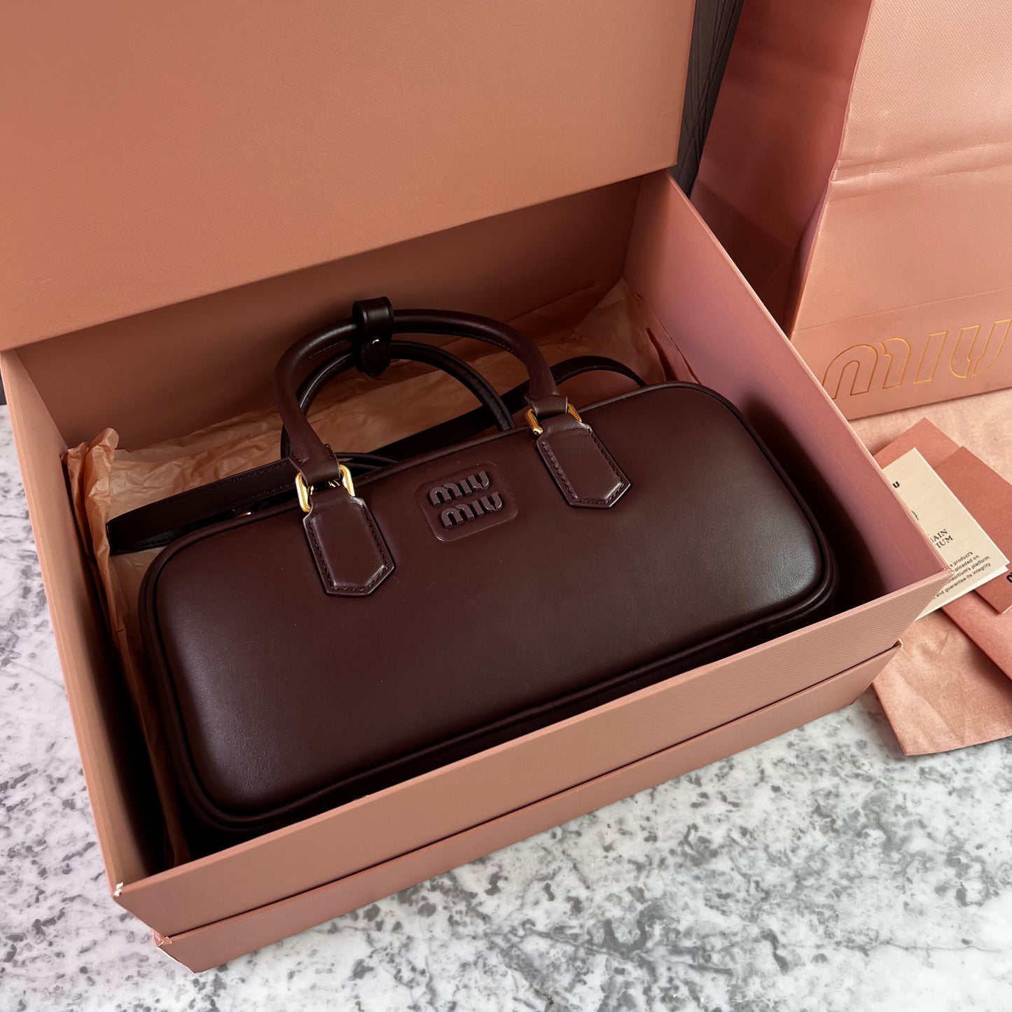 Bolso M-iu piel color café