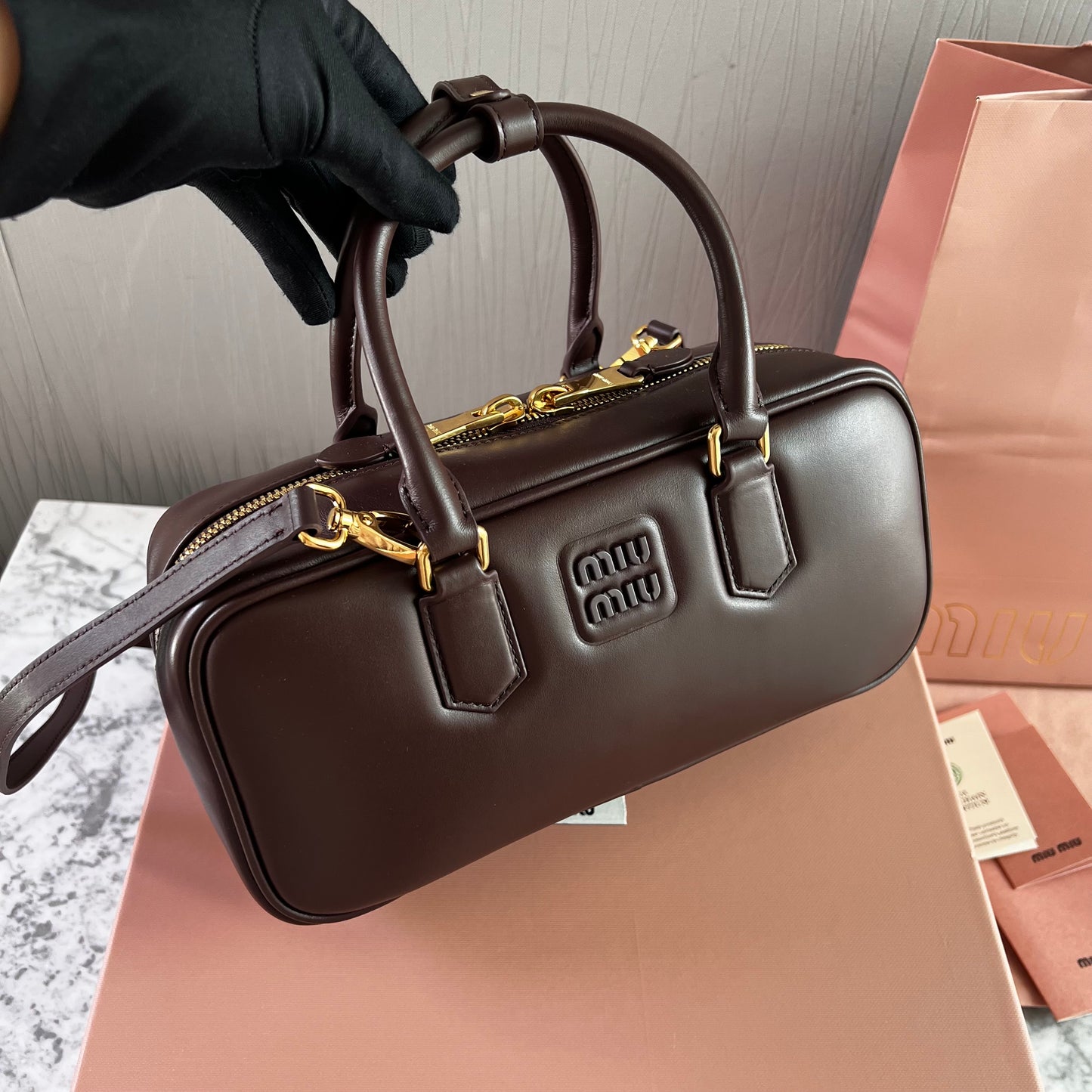 Bolso M-iu piel color café