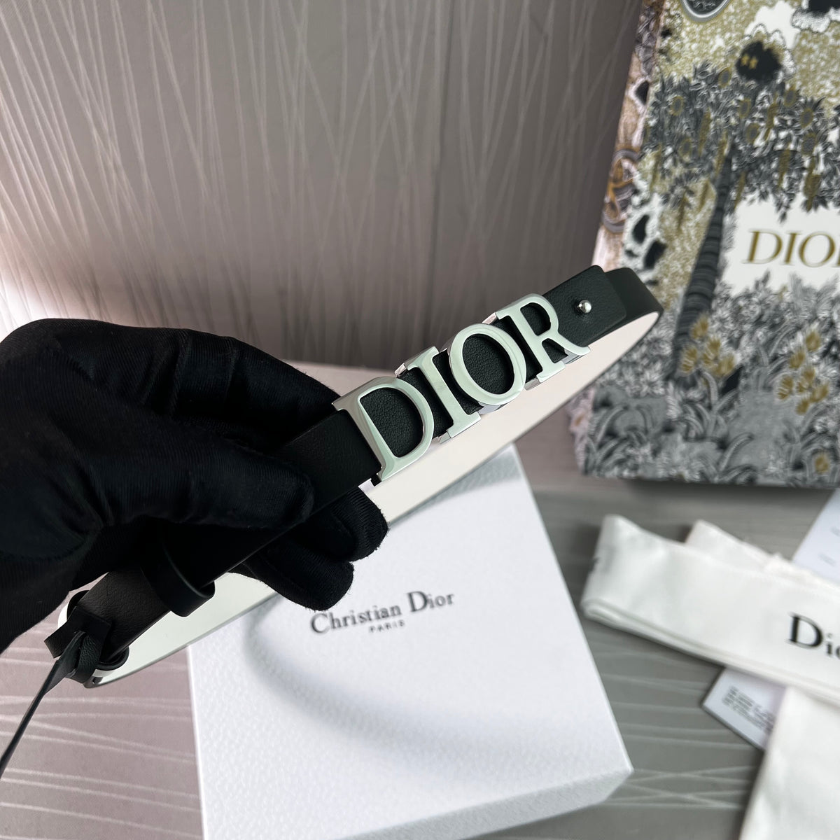 Cinto D-ior piel reversible blanco y negro