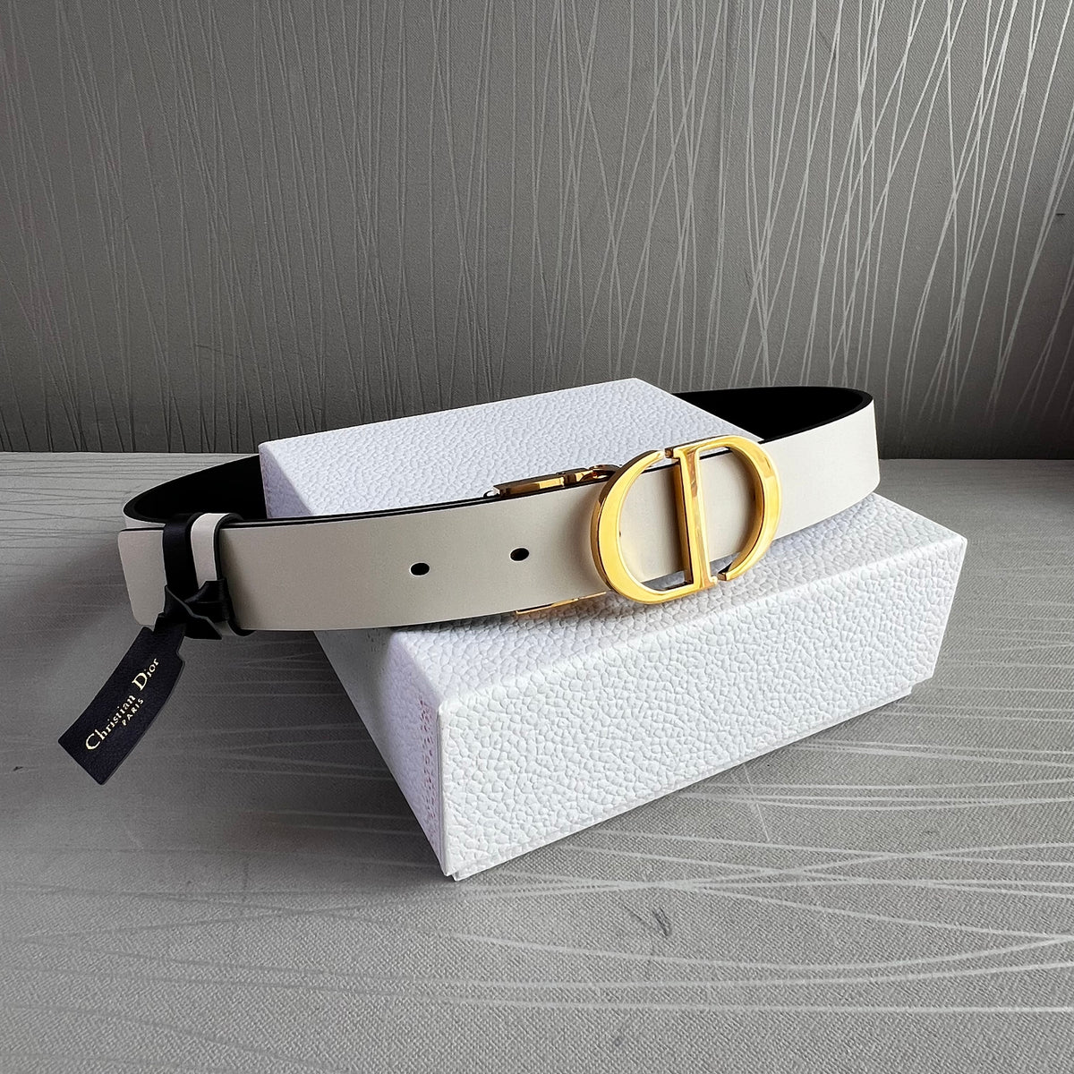 Cinto D-ior piel reversible negro y blanco