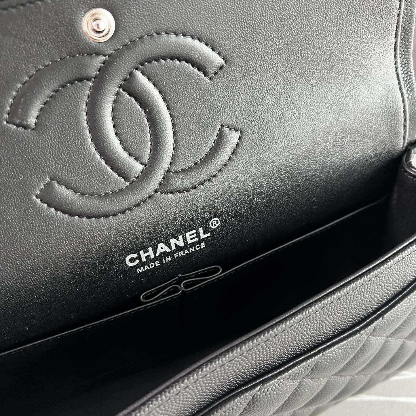 Bolso C Classic piel color negro herrajes color plata