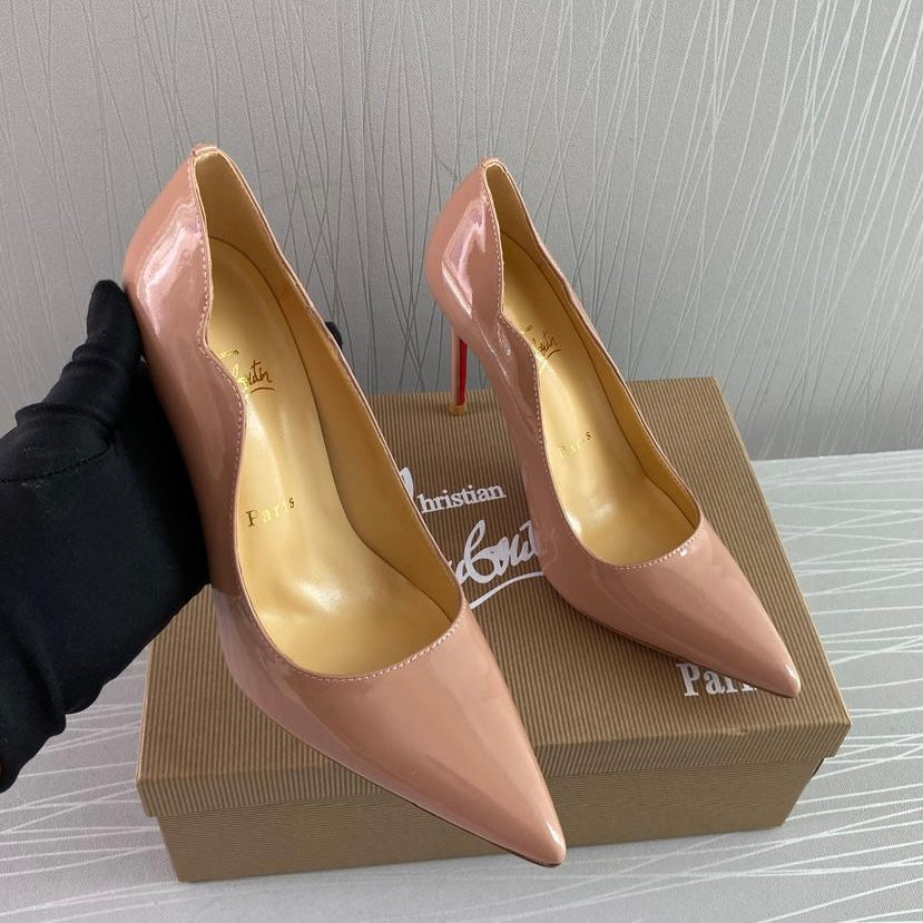 Zapatillas C-hristian    L-ouboutin charol color nude