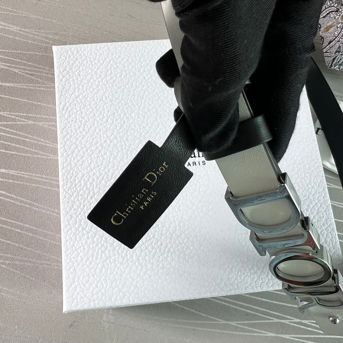 Cinto D-ior piel reversible blanco y negro
