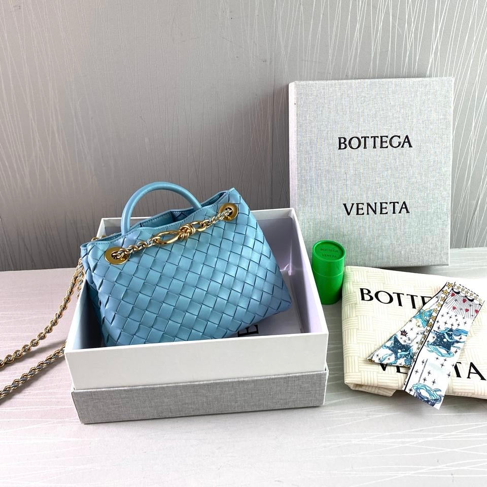 Bolso B A-ndiamo piel color azul con cadena