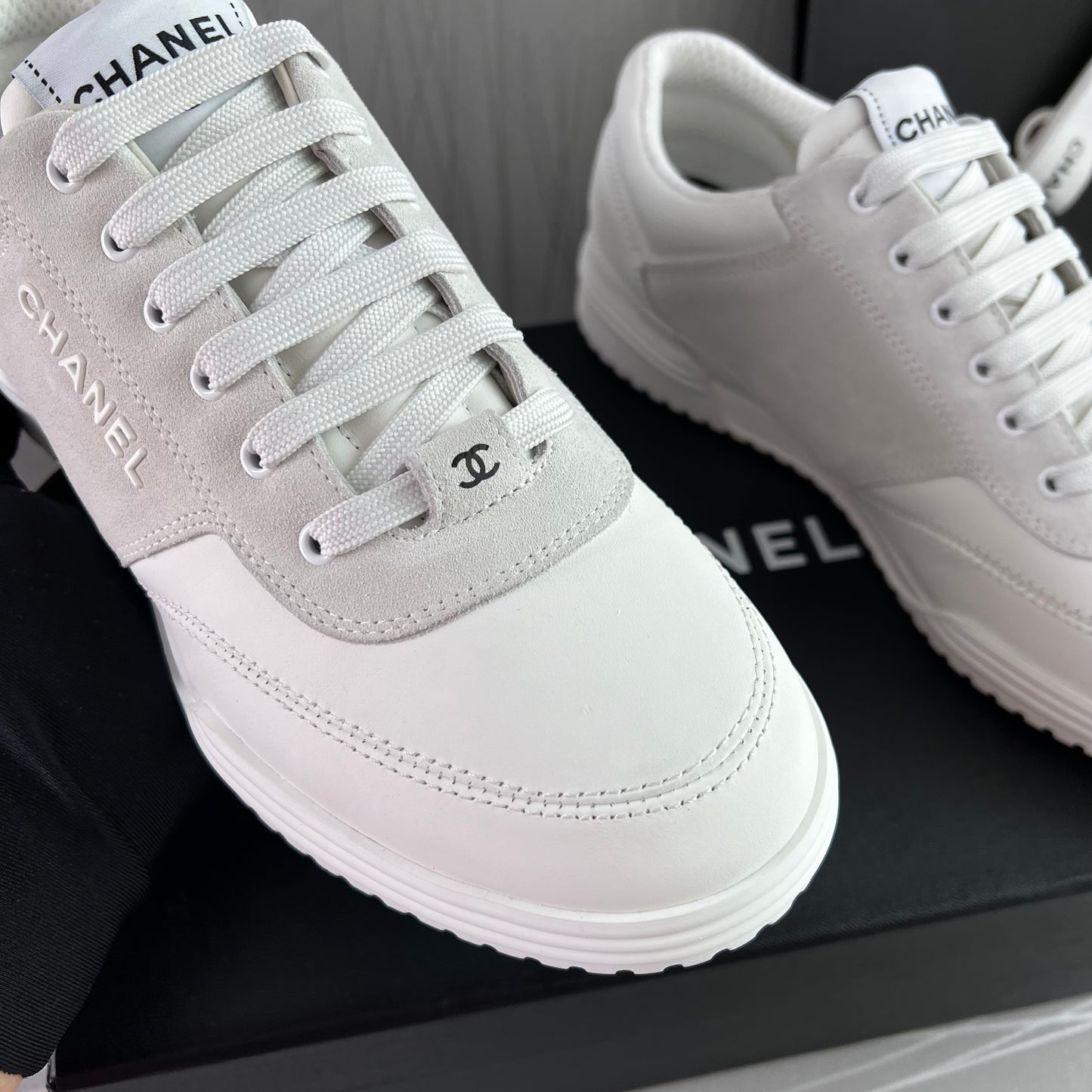 Sneakers C piel blancos