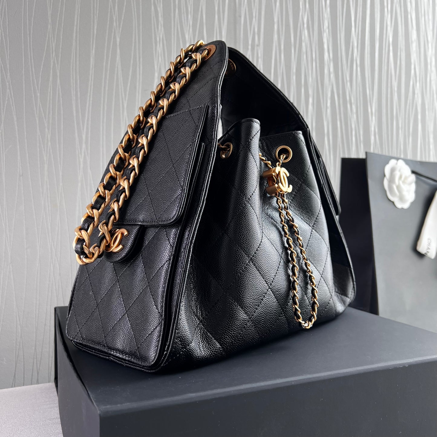 Bolso C 2-5 piel granulada color negro pequeña