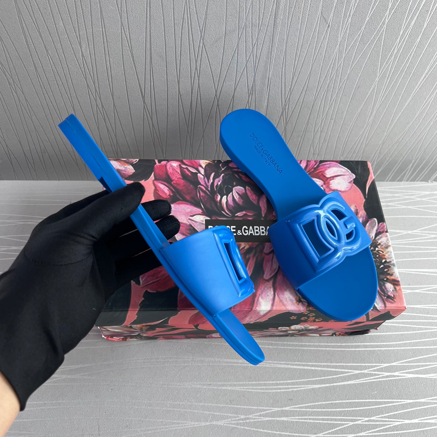 Sandalias D de hule color azul