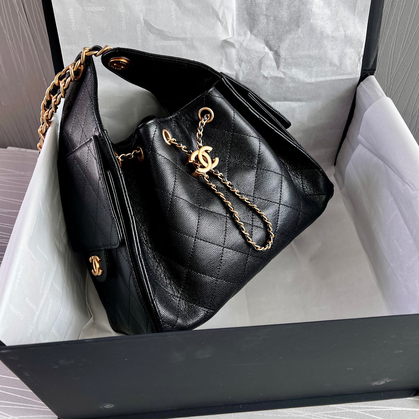 Bolso C 2-5 piel granulada color negro pequeña