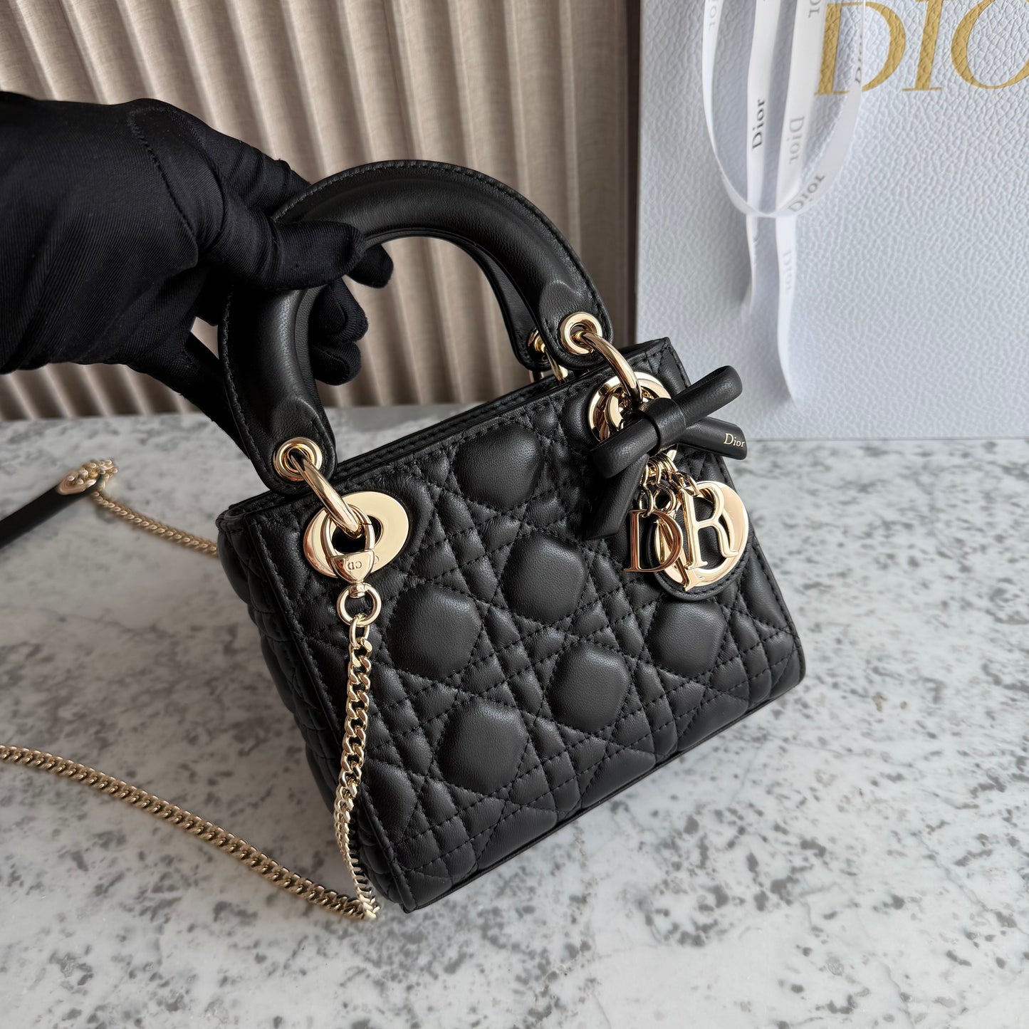 Bolso C-D-ior piel color negro