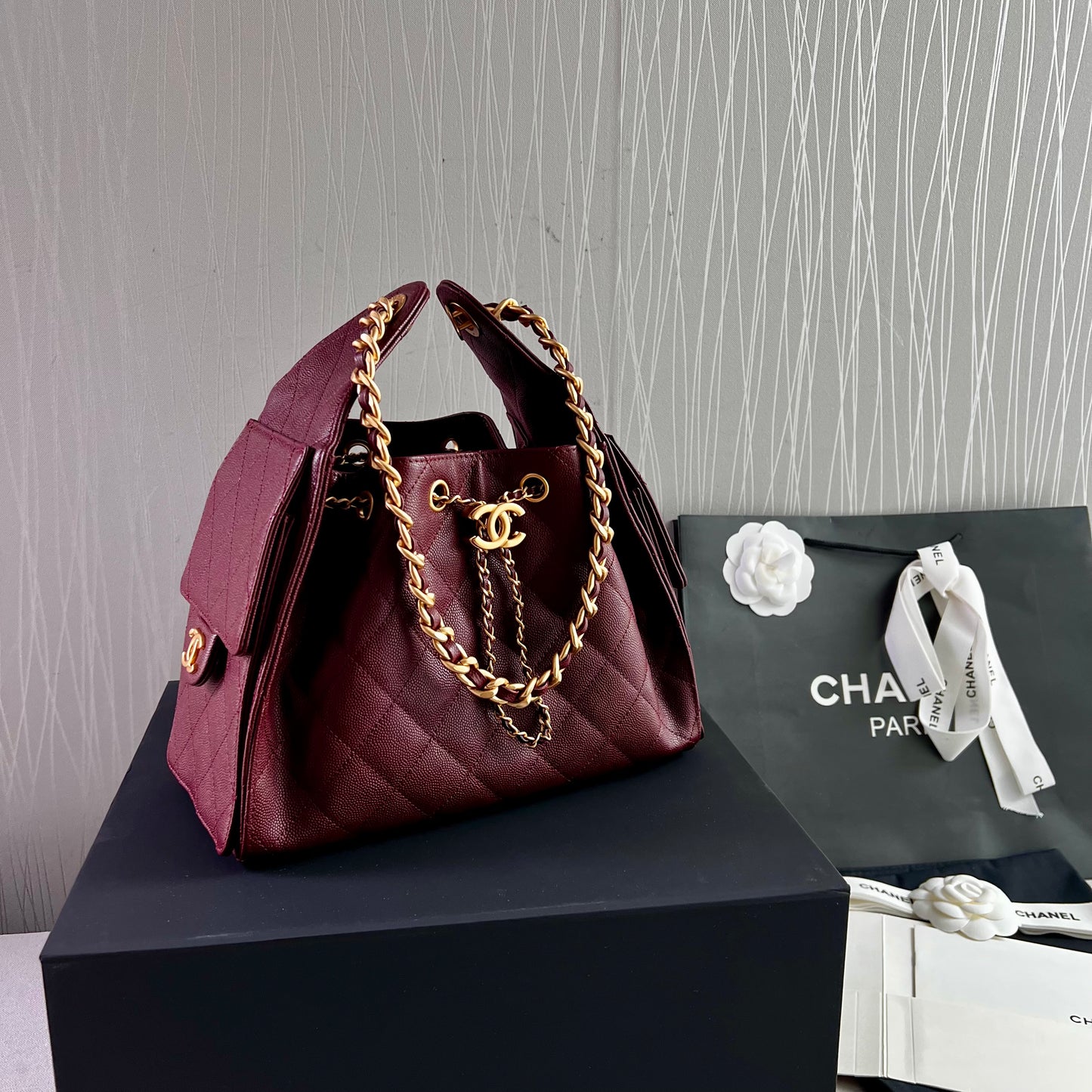 Bolso C 2-5 piel granulada color burdeos