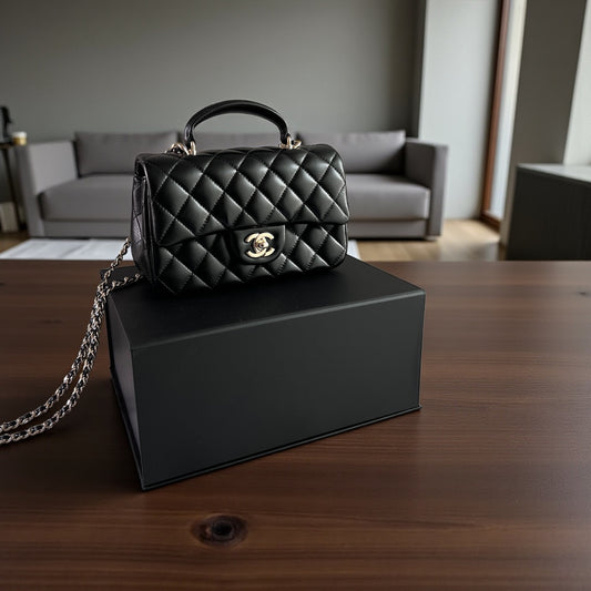 Bolso C-hanel piel color negro