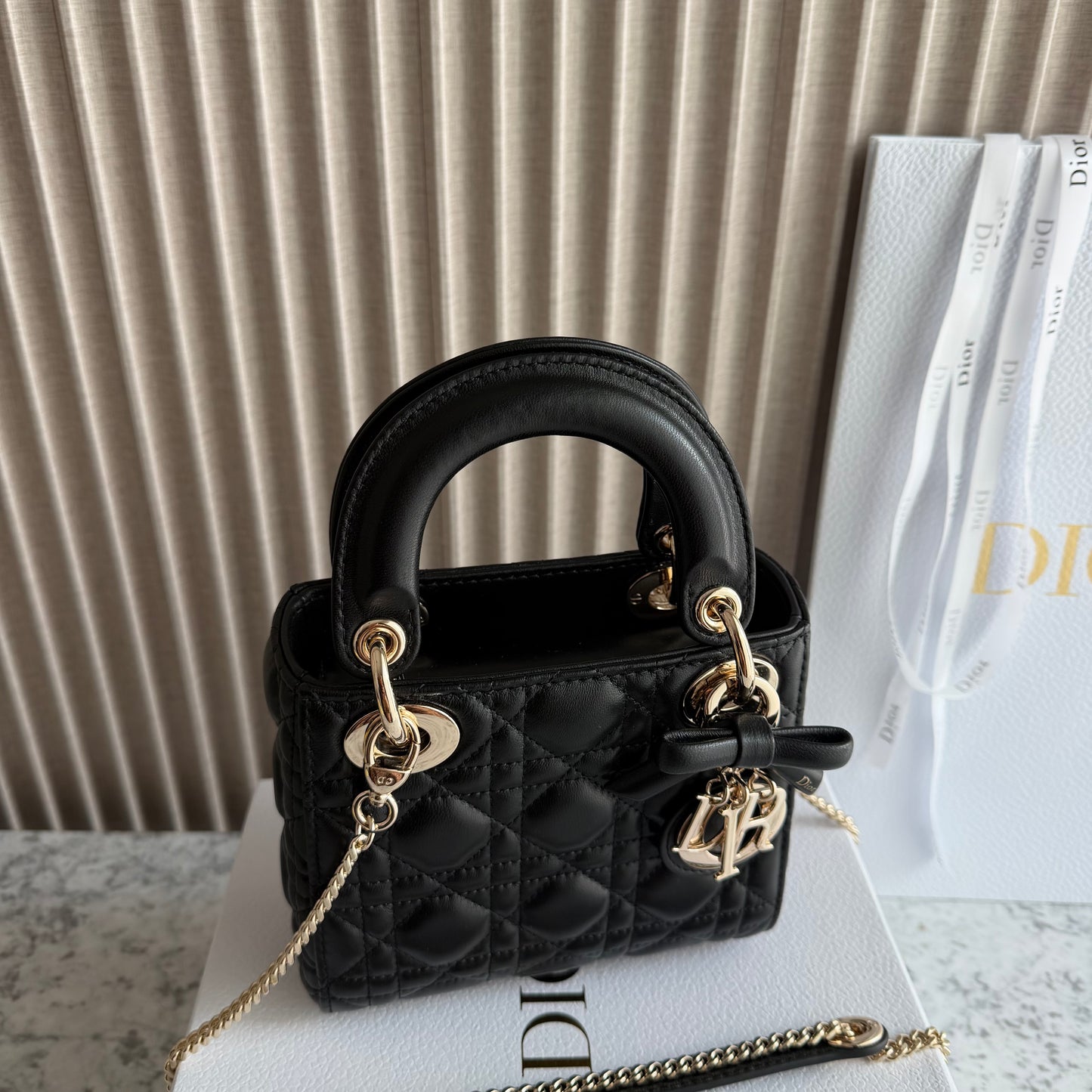 Bolso C-D-ior piel color negro