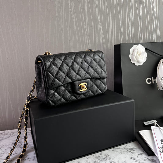 Bolso C-hanel piel caviar color negro