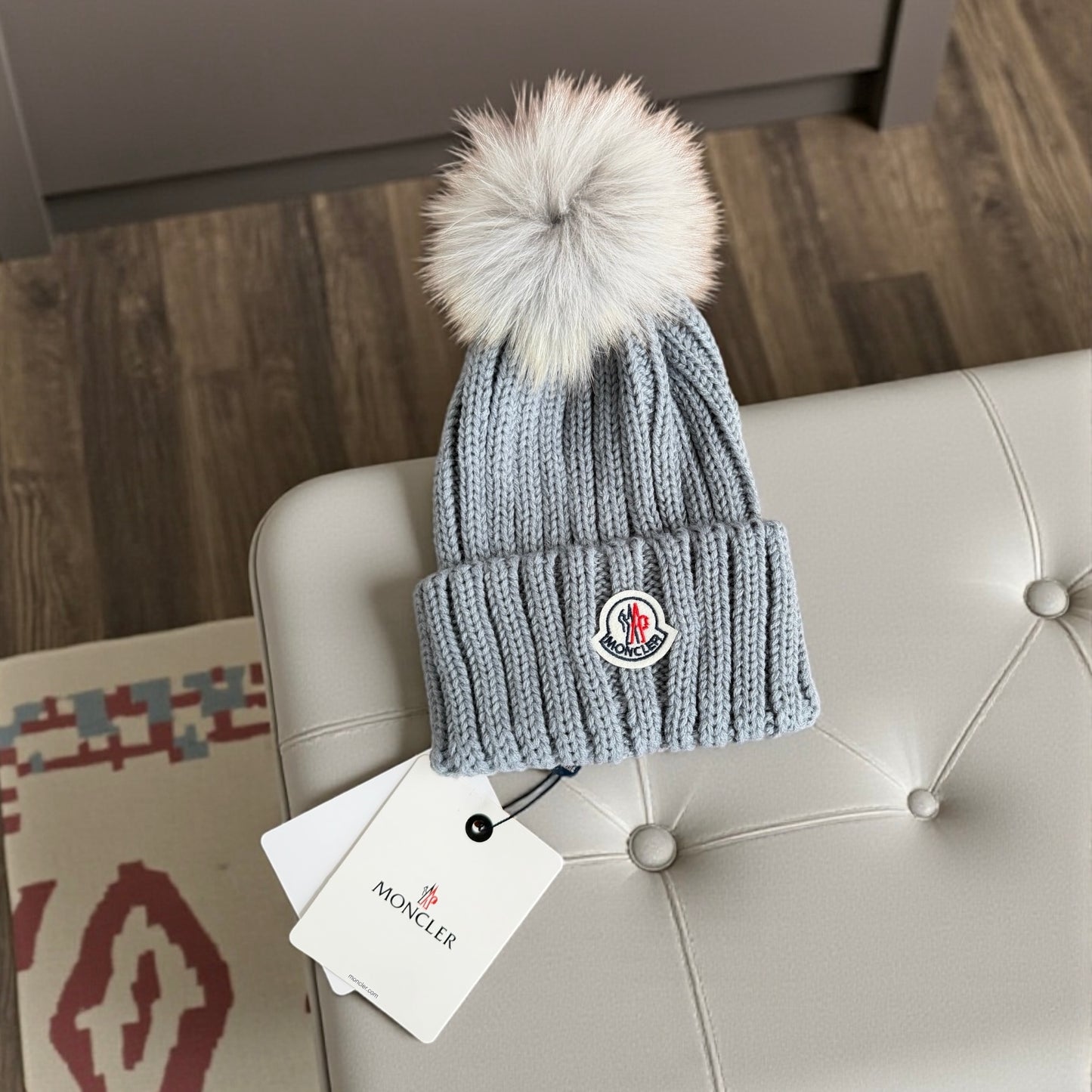 Gorro M-oncler color gris tejido