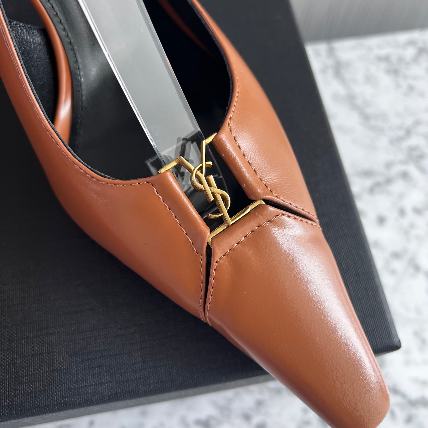 Zapatillas Y piel color camel