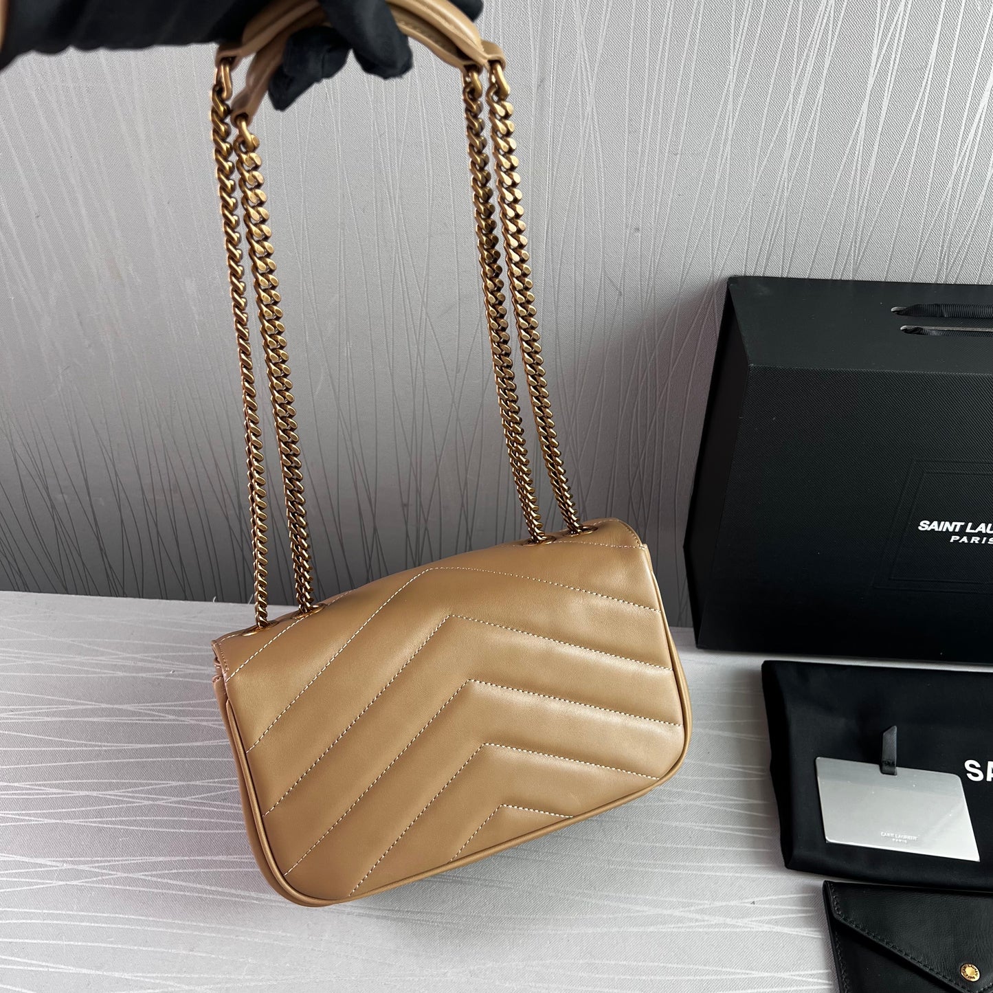Bolso Y piel acolchada color beige