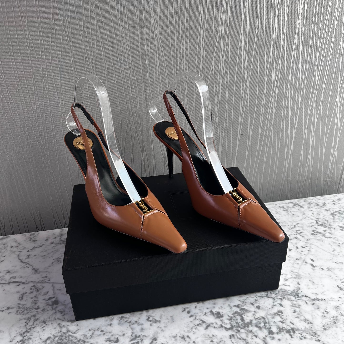 Zapatillas Y piel color camel