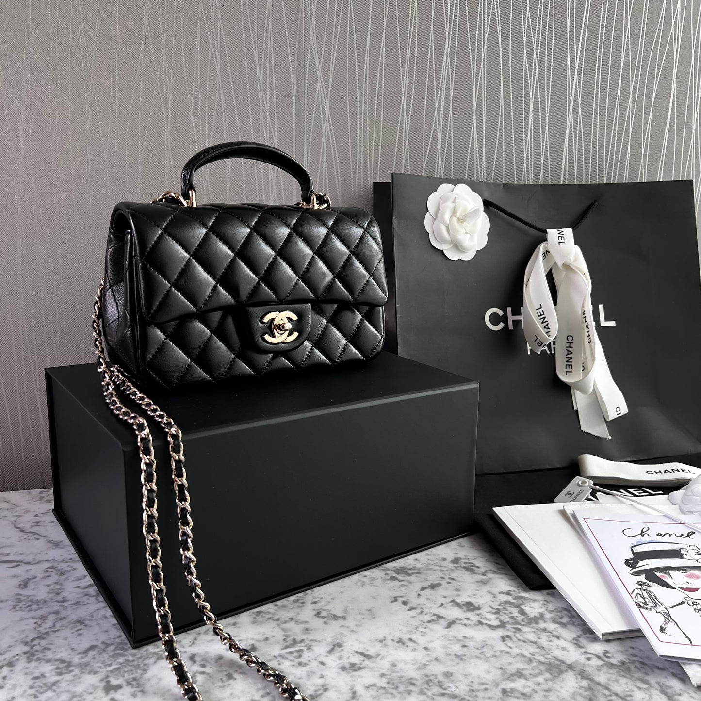 Bolso C-hanel piel color negro