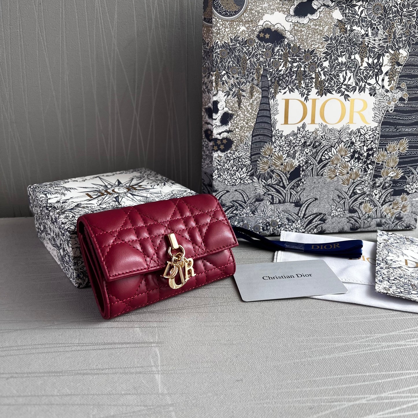 Cartera D-ior piel color rojo