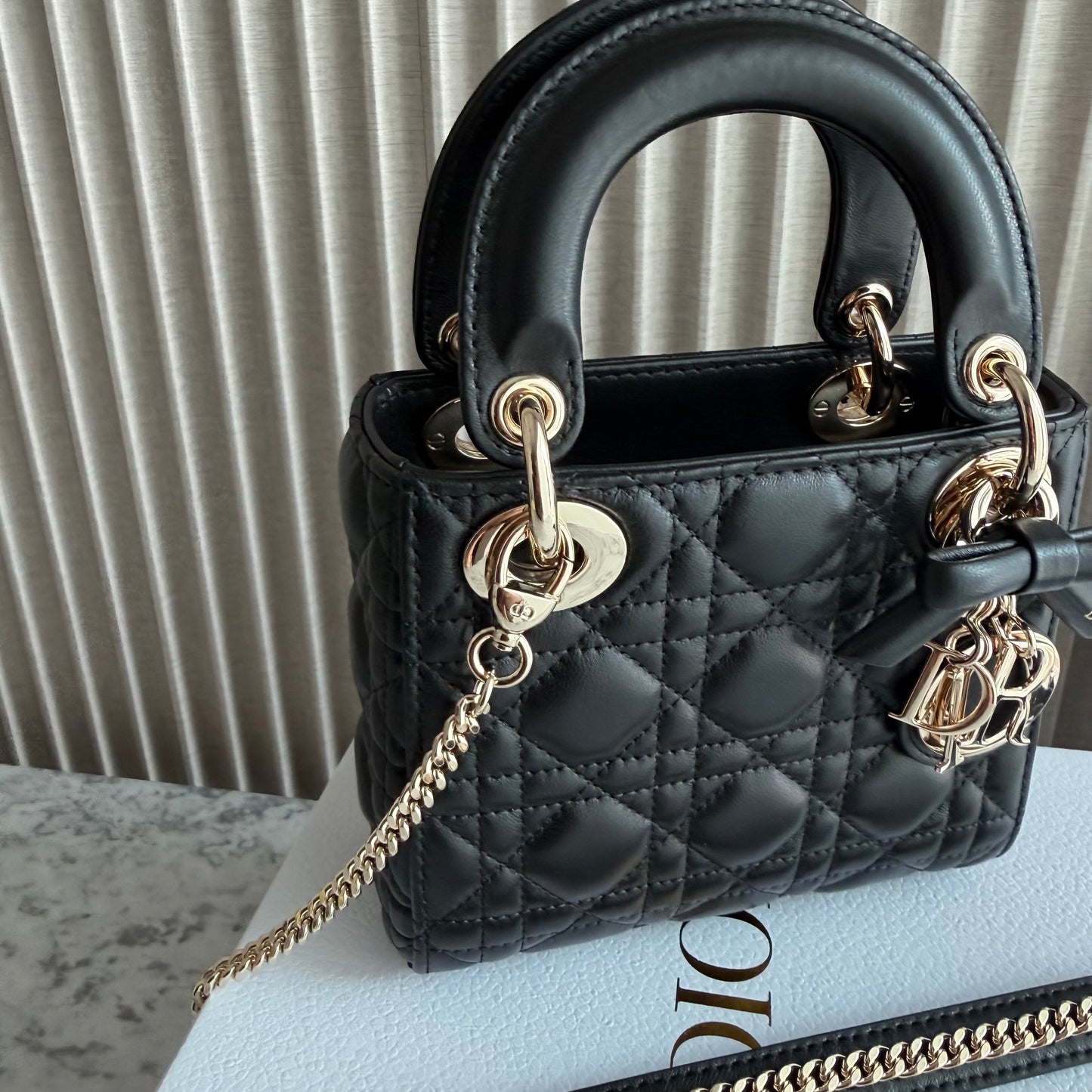 Bolso C-D-ior piel color negro