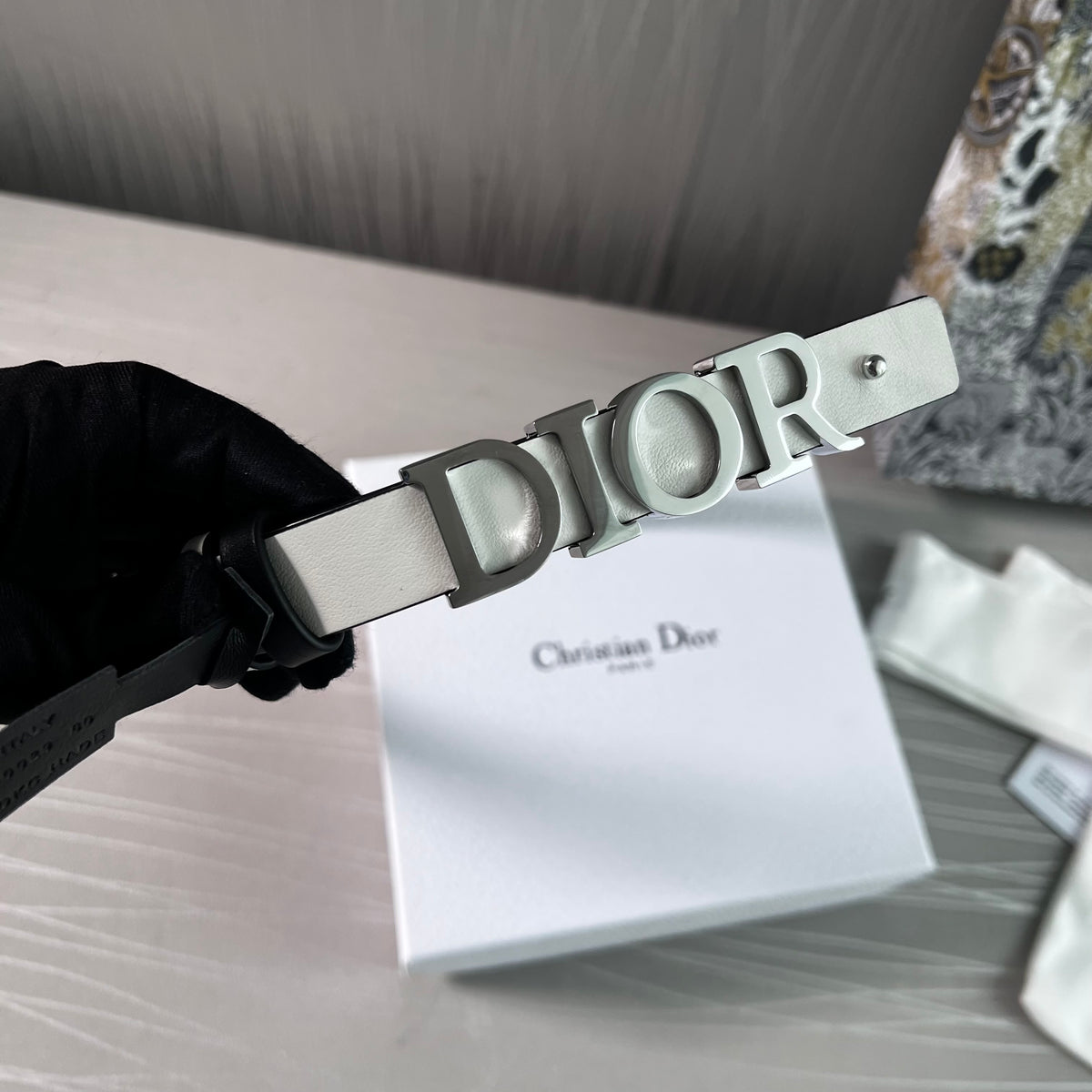 Cinto D-ior piel reversible blanco y negro